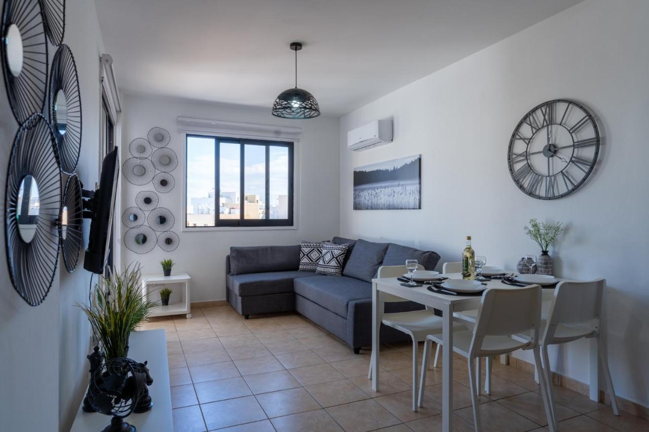 Polyn 1- Bedroom Apartment In Lárnaca Exterior foto